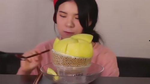 韩国女高吃瓜,揭秘校园吃瓜背后的故事