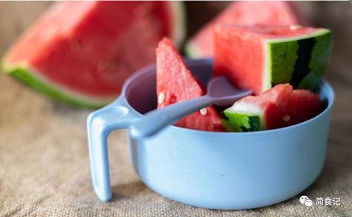 吃小瓜吃不熟的没事吗,食用无害？揭秘小瓜生食的真相