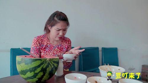 老婆吃瓜搞笑,笑料百出！