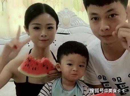 带娃吃瓜图片,带娃吃瓜，共享欢乐瞬间