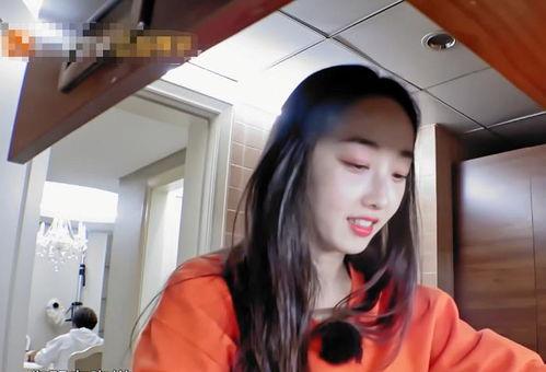 闺女吃蛋瓜视频,欢乐瞬间萌翻网友