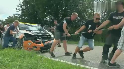 吃瓜群众骑车图片,吃瓜群众街头演绎动感生活