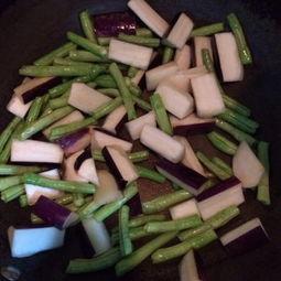 茄瓜凉拌可以吃吗,夏日清爽美食新选择