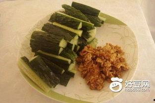 半夜吃黃瓜蘸醬,解馋又健康的午夜美食之旅