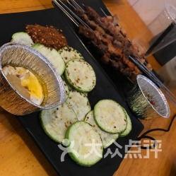 吃夜宵吃到瓜了,揭秘那些让人欲罢不能的深夜美食